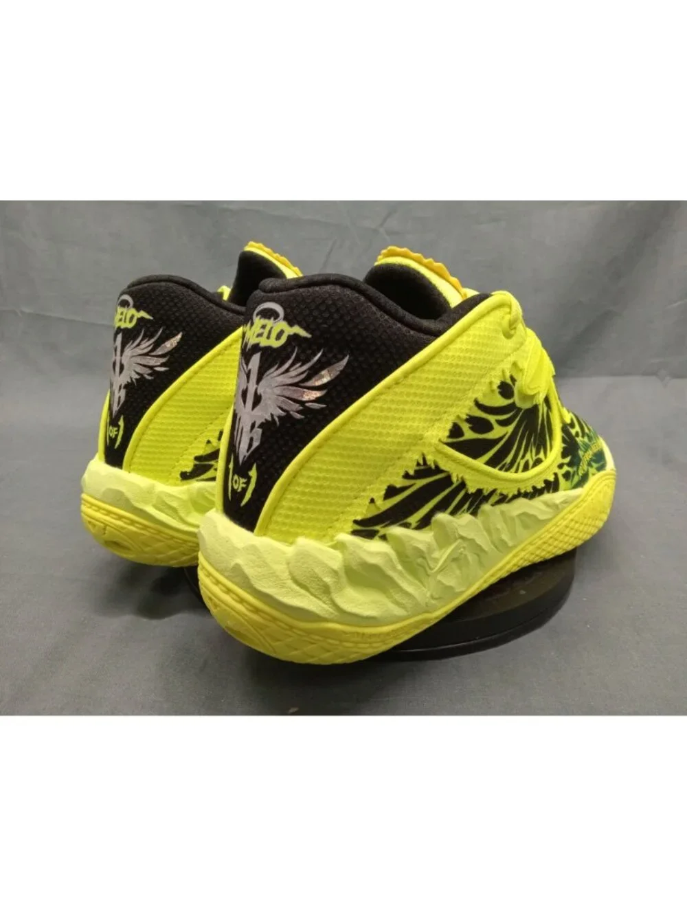 Puma MB.05 Voltage JR (GS) Yellow Alert Puma Black Boys Size 6.5 NEW NO BOX!